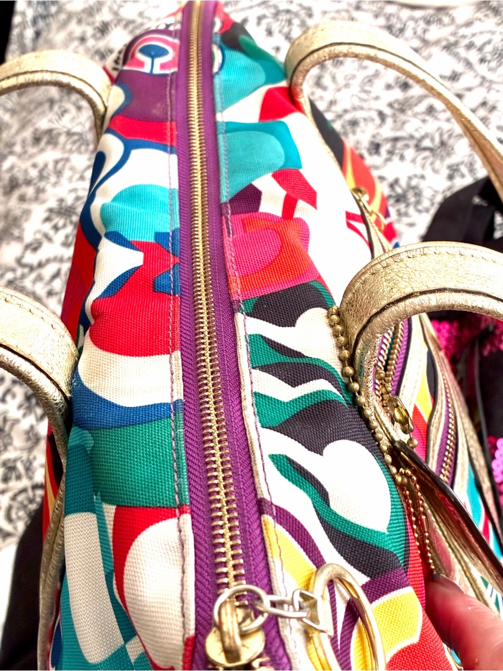 ‘09 Coach Multicolor Signature Print Tote with Gold Trim - Picture 5 of 14